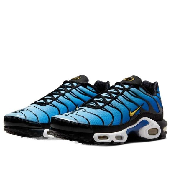 Athletic_Shoes